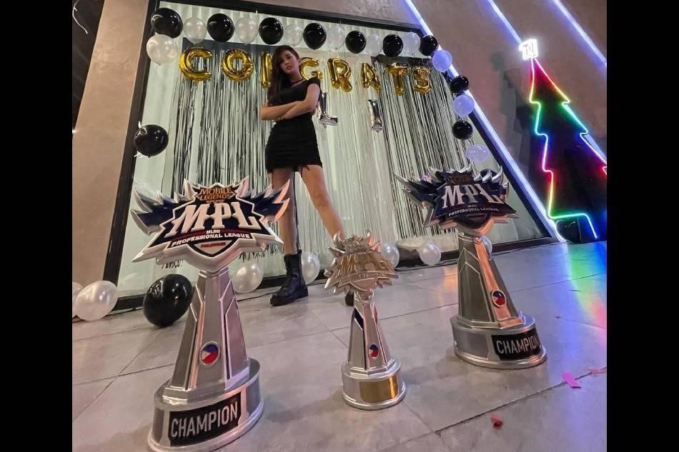 Alodía with the recent achievements of her team Mobile Legends Alodía