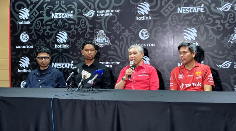 Malaysia's Deputy Prime Minister, YAB Dato’ Seri Dr. Zahid bin Hamidi in press briefing at MPL MY Season 13